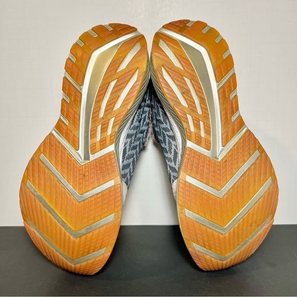 Womens BROOKS Bedlam Gray Running Shoes / Size 8.5 Medium - Picture 7 of 9